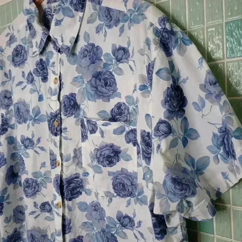 Basic Edition Floral Short Sleeve Button Down Flo… - image 5